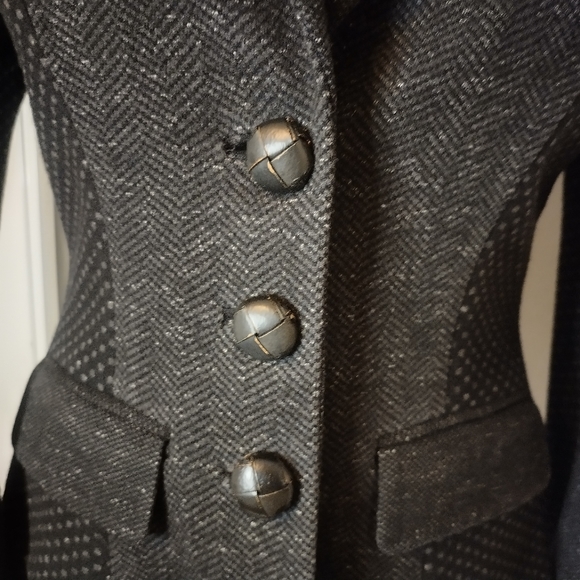 DIANE VON FURSTENBERG Black and Grey Textured Wool Blend Blazer size 4 - Picture 2 of 10